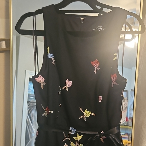 Alex Evenings Dresses & Skirts - Alex Evenings Black Dress with Colorful Floral Design